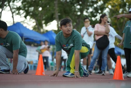 Crawling Race