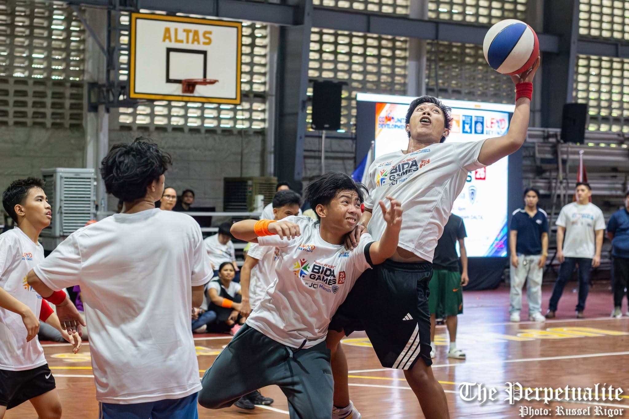 Basketball Dunk