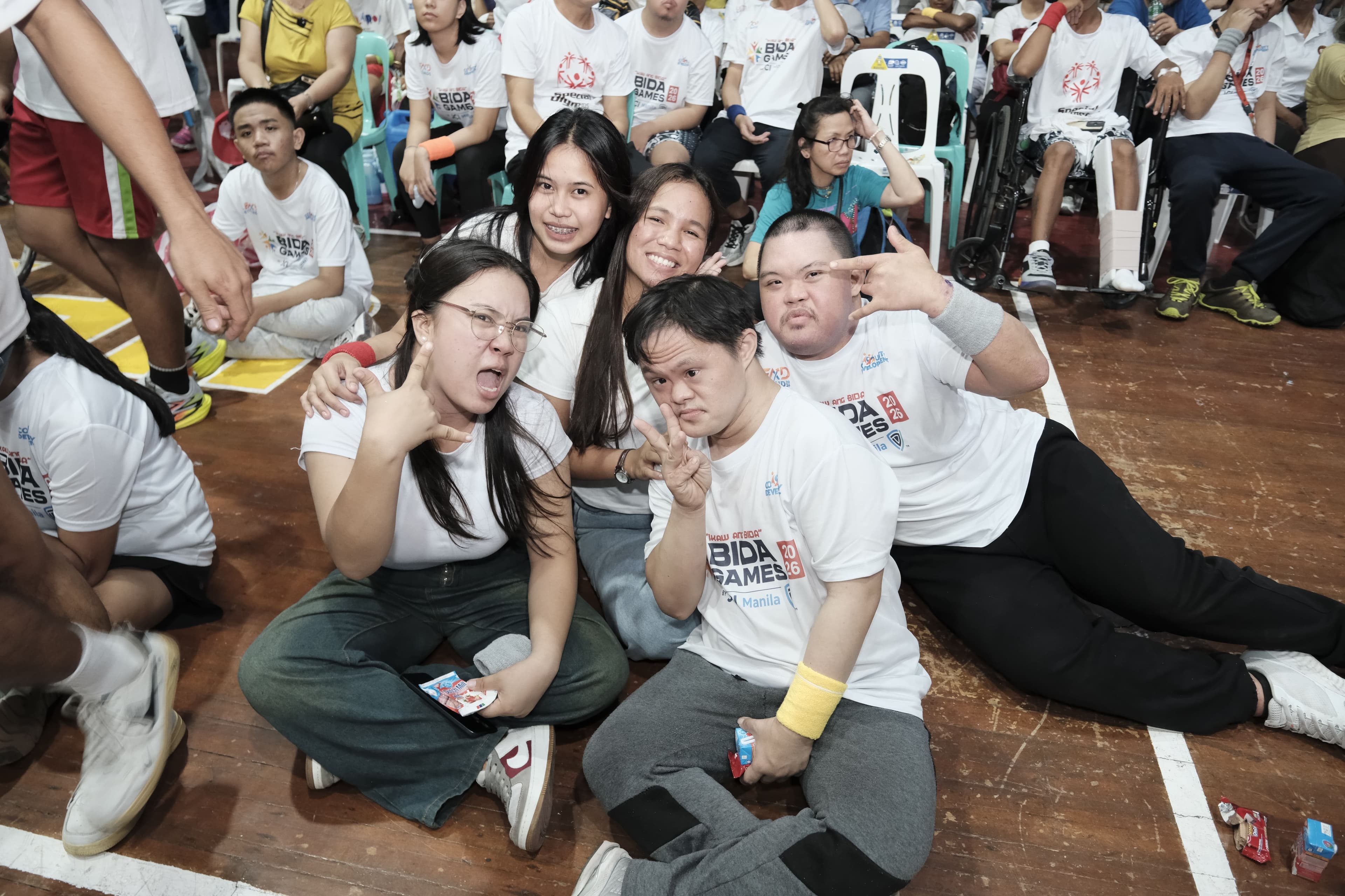 A Selfie With the Crowd