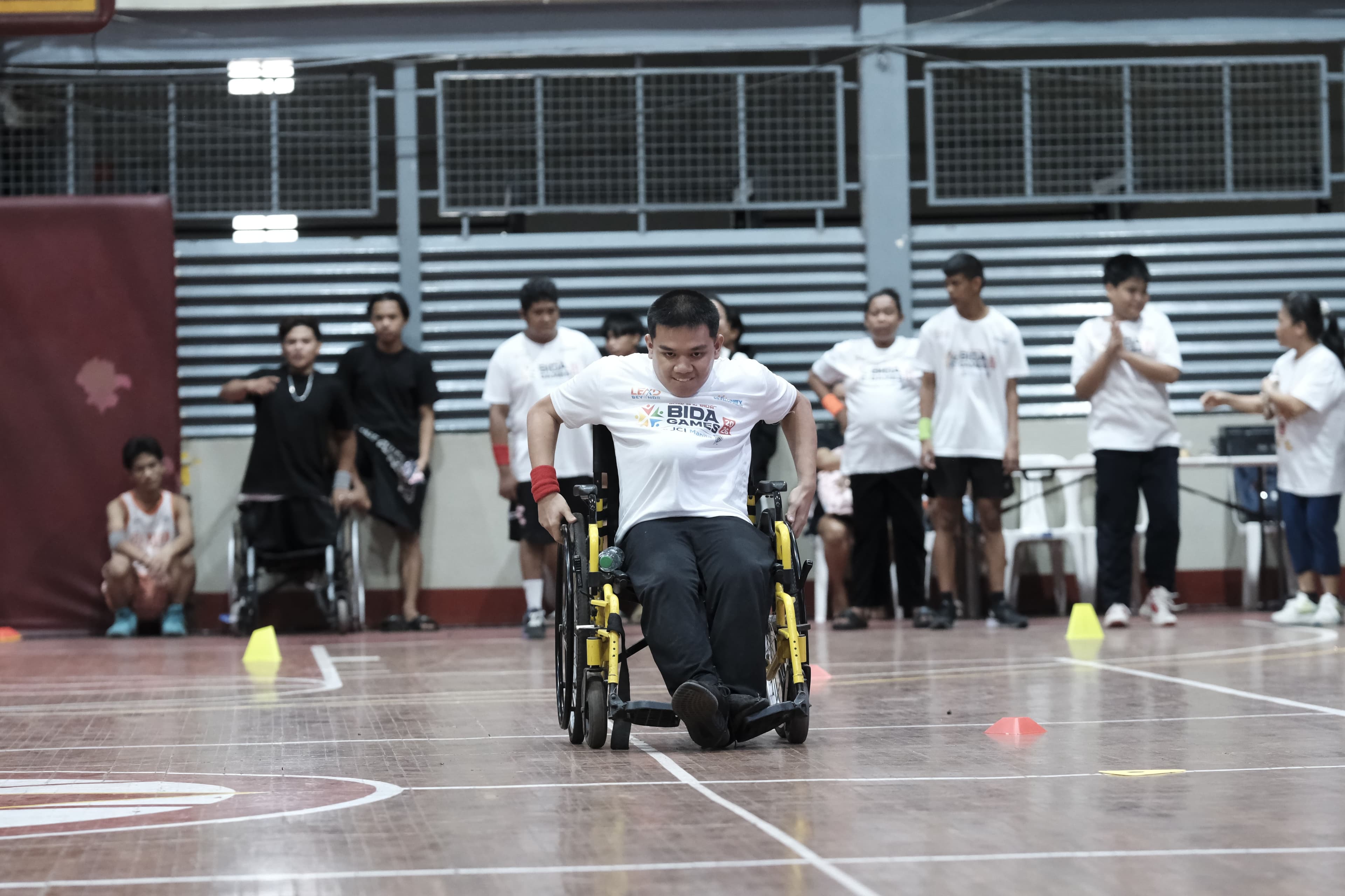 Wheelchair Race, Crossing the Circle